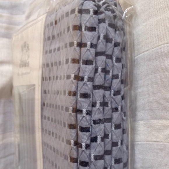 New shower curtain. - Picture 3 of 4